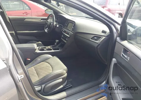 2018 Hyundai Sonata Sport 2.0T z USA, uszkodzony, nr VIN 5NPE34AB7JH689589